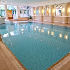 Hotel Hohe Wacht, Schwimmbad